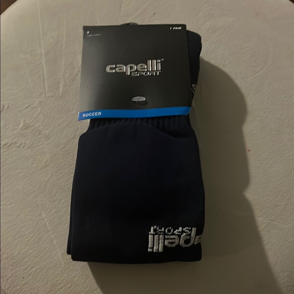 NWT Capelli of New York Men's Navy Soccer Socks